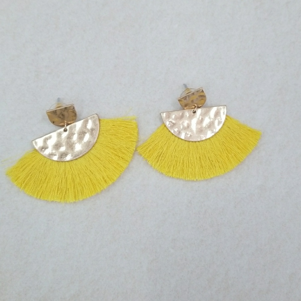 Jewelry - Picture 1 of 2